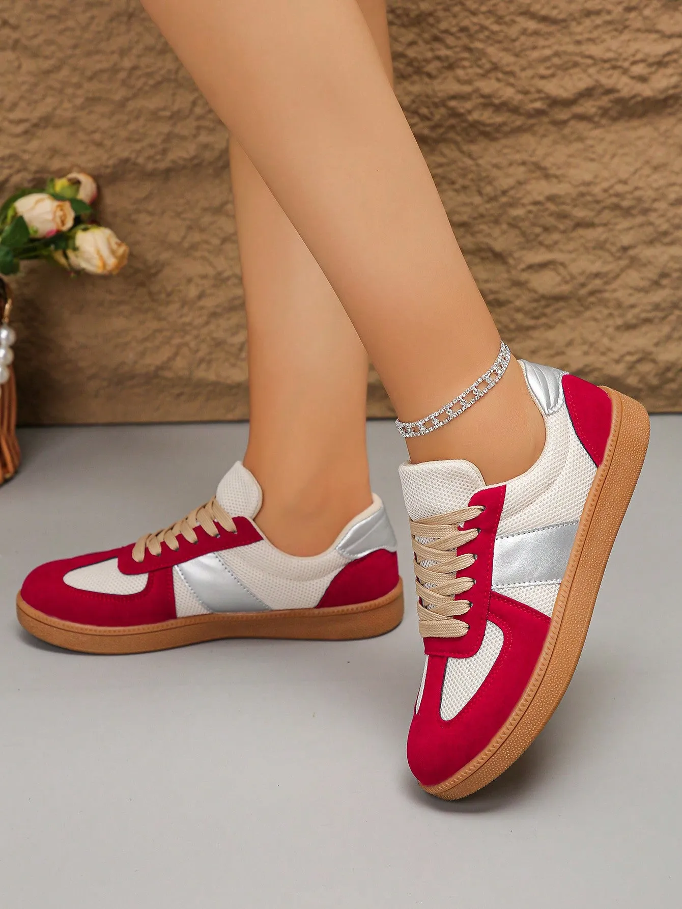2024 Trendy Women's Casual Lightweight Comfortable Athletic Running Shoes For Girls
