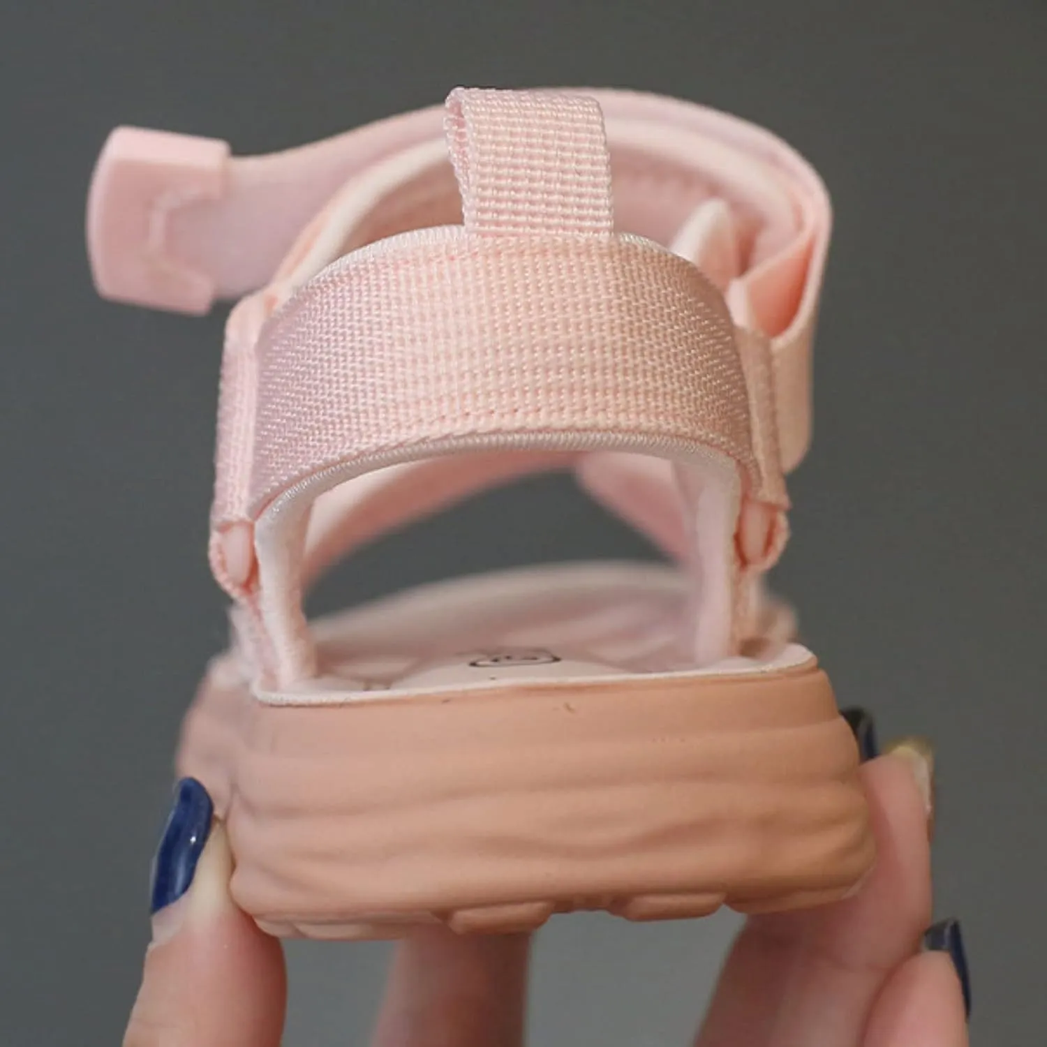 2025 Kids Sandals Boys Girls Fashion Non-Slip Walking Footwear with Ankle Strap Comfortable Beach Sandals for Girls