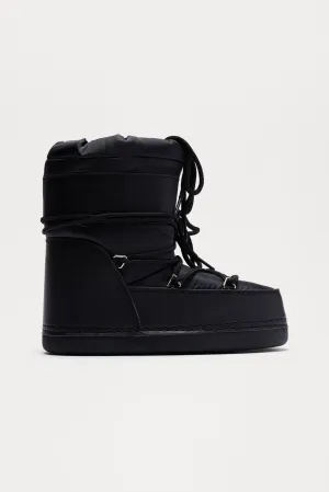 Arrowhead Flat Snow Boots - Black