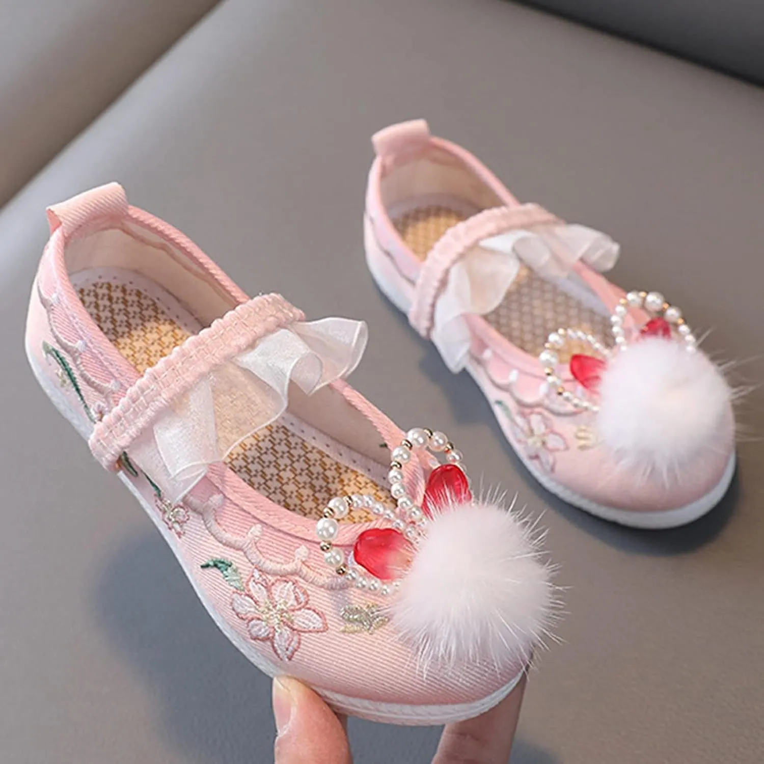 Baby Girl Shoe Girls Flat Bottomed Embroidered Sandals Fashionable Antique Costume Children Performance Shoes