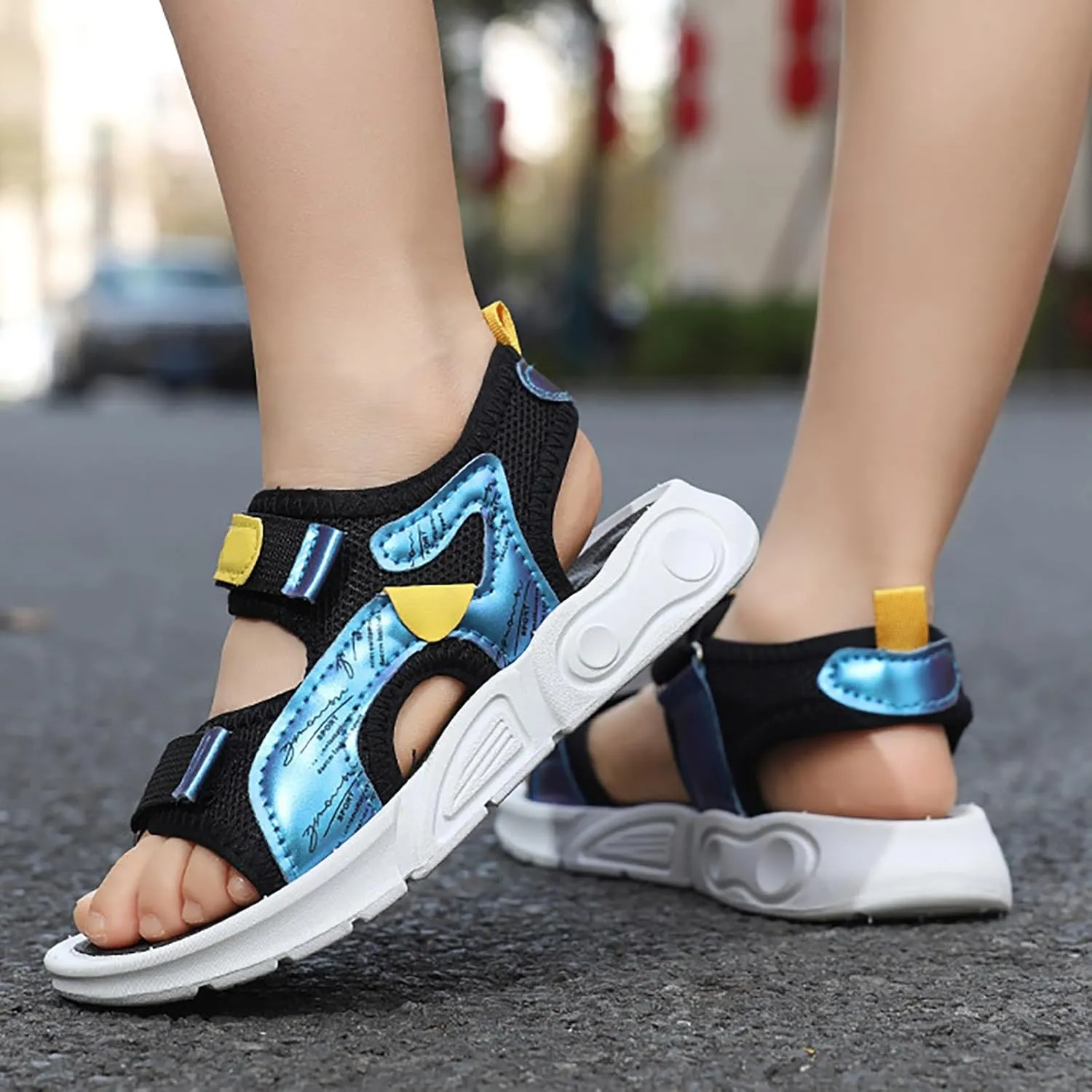 Boys Sports Sandals Outdoor Leisure Athletic Walking Sandals Kids Open Toe Anti Slip Summer Beach Water Slippers