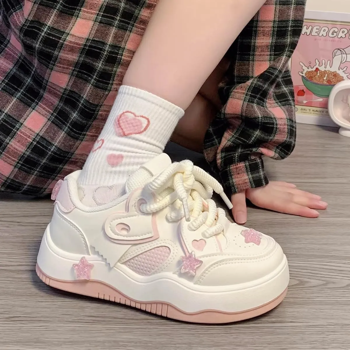 Chunky Platform Sneakers for Women 3D Pink Stars Walking Skate Shoes with Heart Sport, Travel Casual Fit Well for Girl