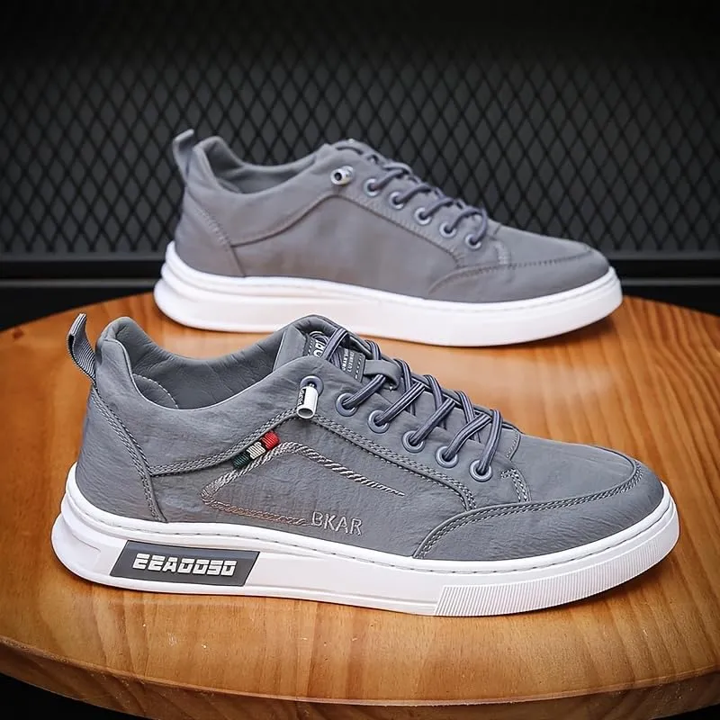 Comfy Non Slip Solid Skate Shoes - Men's Lace Up Street Style Sneakers for All Seasons Outdoor Workout Activities