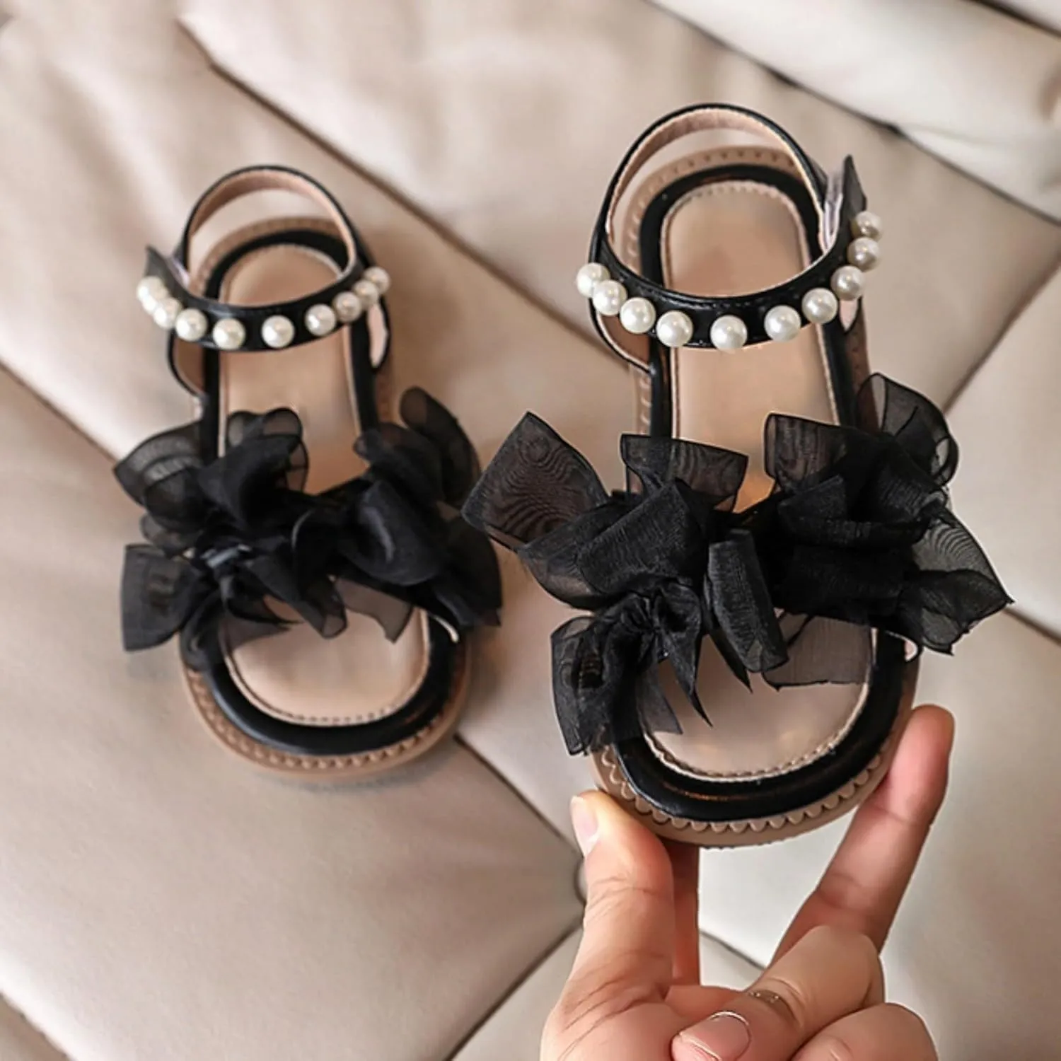 Girls Mesh Pearl Flat Sandals Open Toe Pearl Strap Princess Bridesmaid Party Dress Shoes Kids Cute Summer Shoes