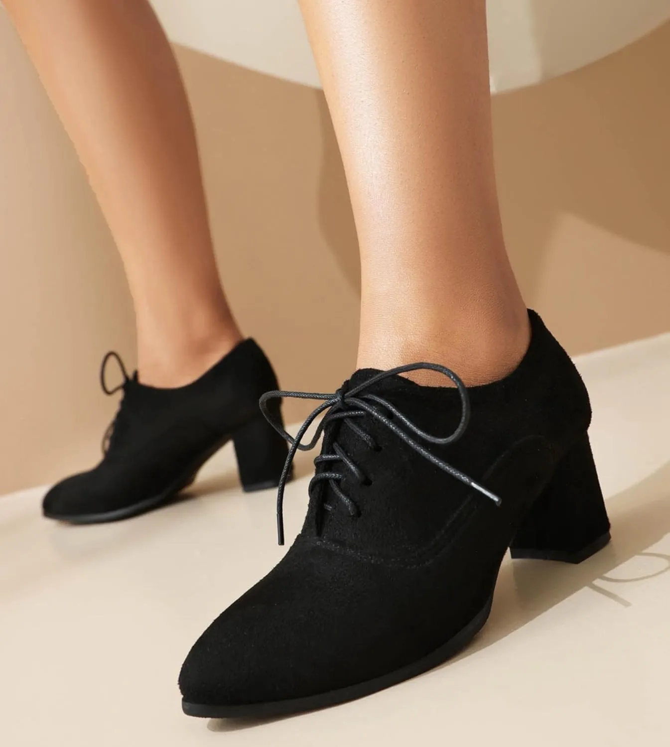 GORBINETI Women's Perforated Lace up Business Flower Brouge Oxford Shoes Wingtip Round Toe Mid Heel Oxford Retro Brogues Dress Shoes