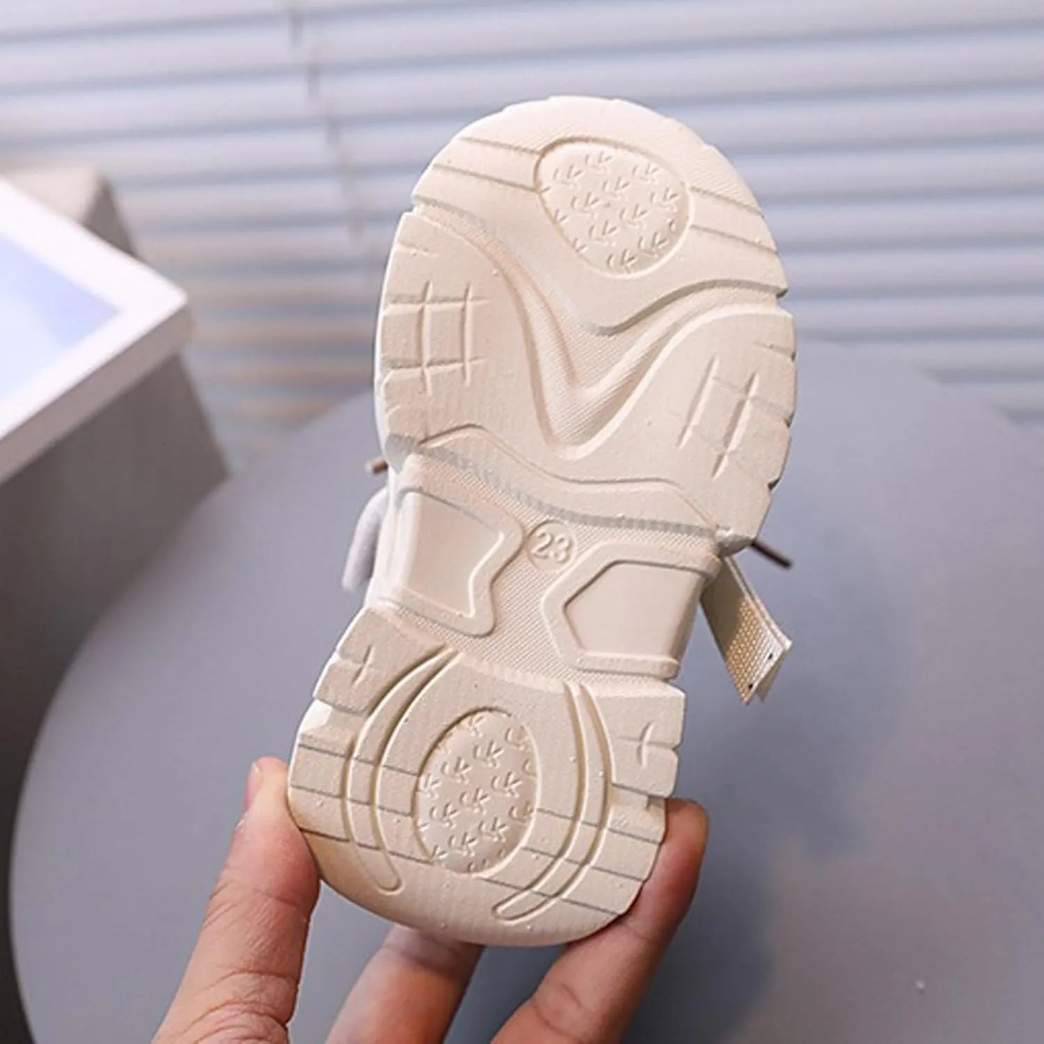 IWIHMIV Running Shoes for Girls Kids Sneakers for Boys Toddler Breathable Athletic Tennis Shoes Lightweight Comfy Walking Shoes