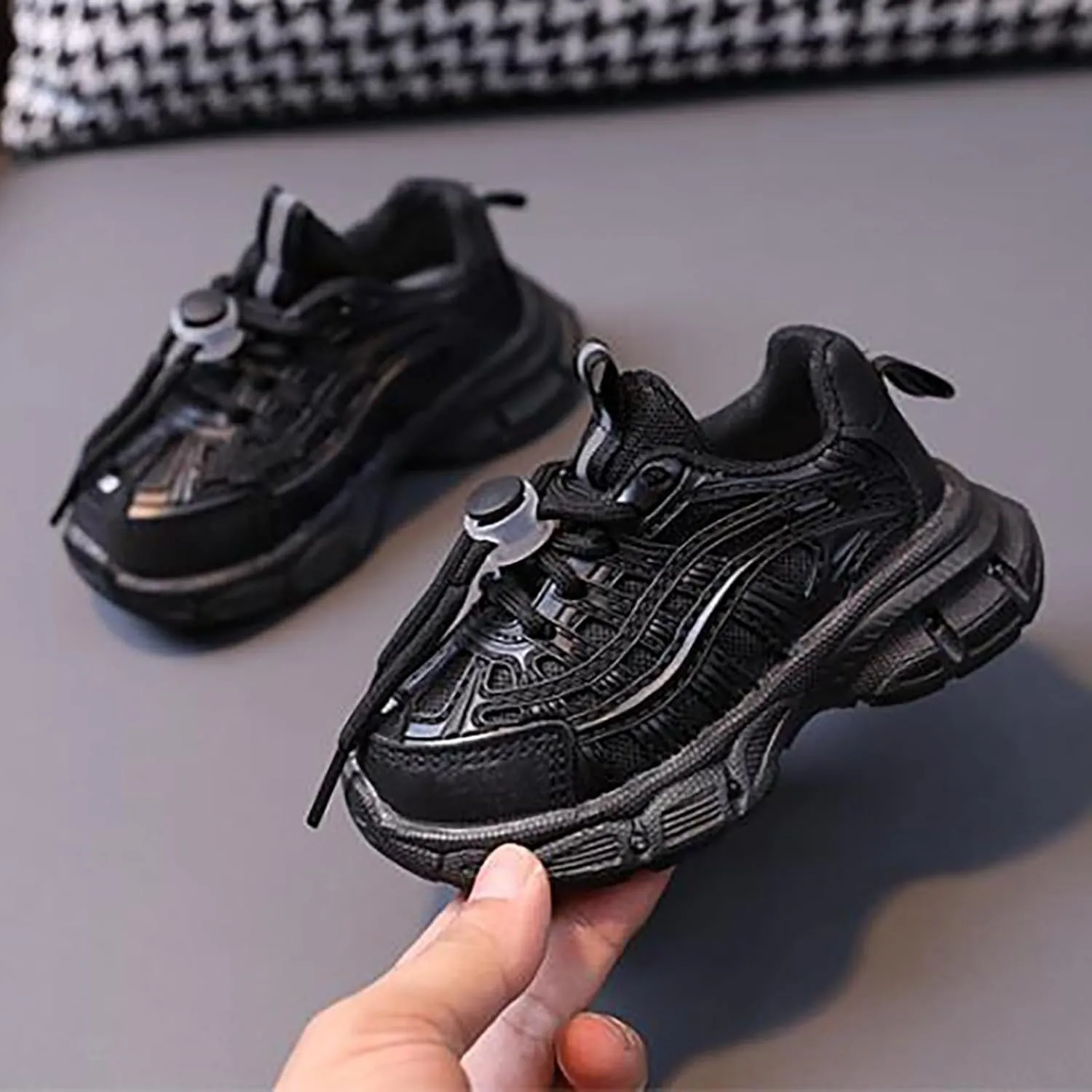 IWIHMIV Toddler Tennis Shoes Boys Toddler Boy Sneakers Shoes for Boys Girls Kids Light Up Tennis Sports Athletic Running Sneakers