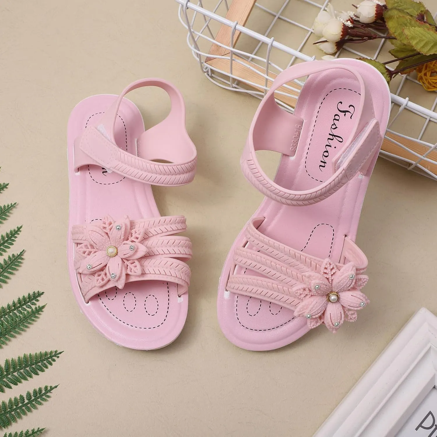Kids Girls Soft Sole Flower Sandals Open Toe Lightweight Comfortable Anti Slip Holiday Vacation Girls Slippers