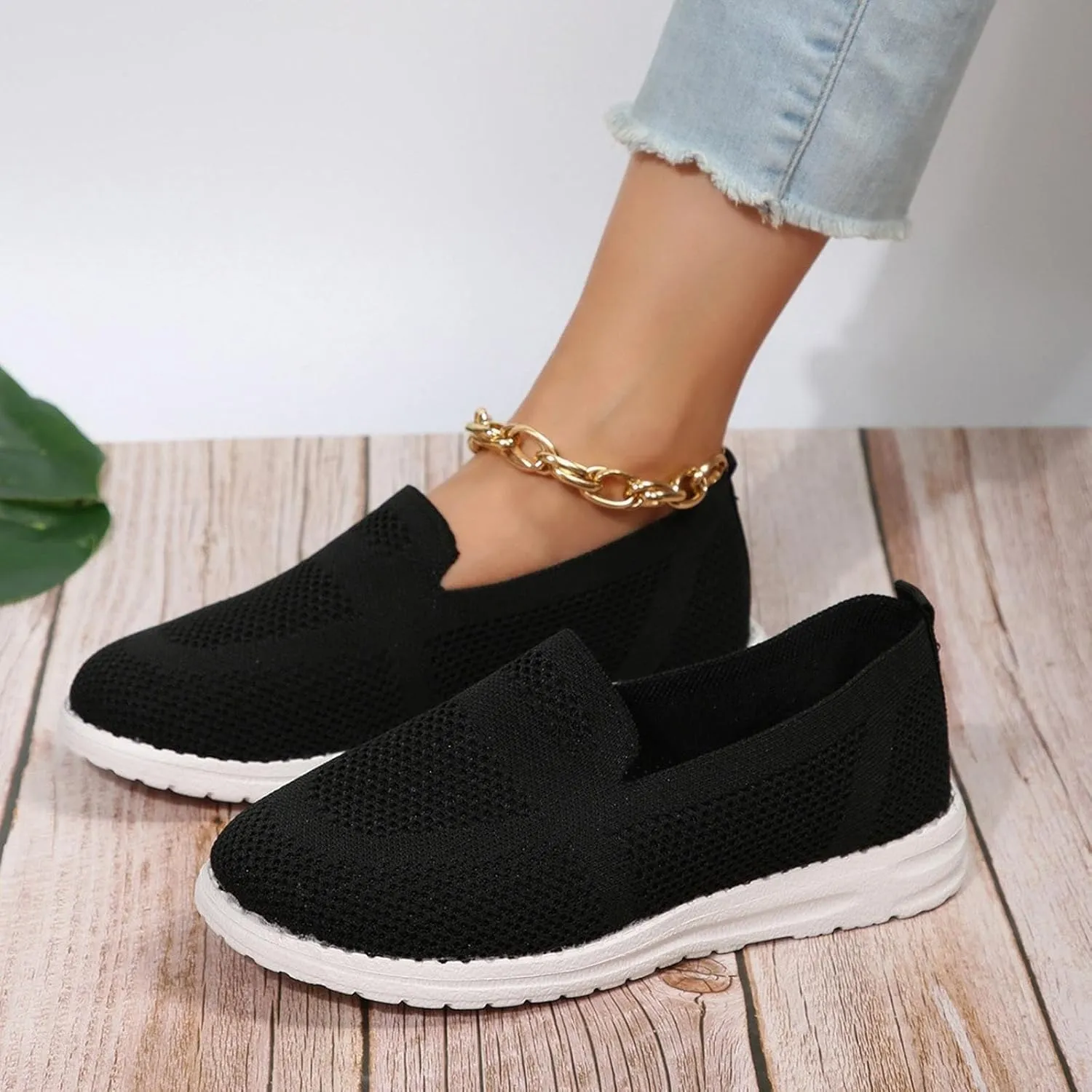 Ladies Flyweaving Mesh Sports Casual Socks Shoes Breathable Plus Size Lightweight Running Women's Air 1 Low Casual Shoes Mesh