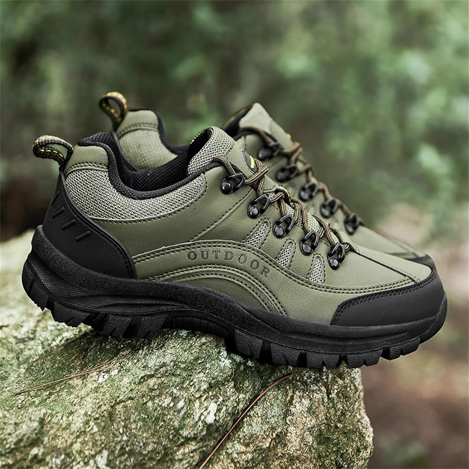 Mens Slip On Hiking Shoes Non Slip Tennis Running Shoes Outdoor Lightweight Breathable Comfortable Workout Sneakers
