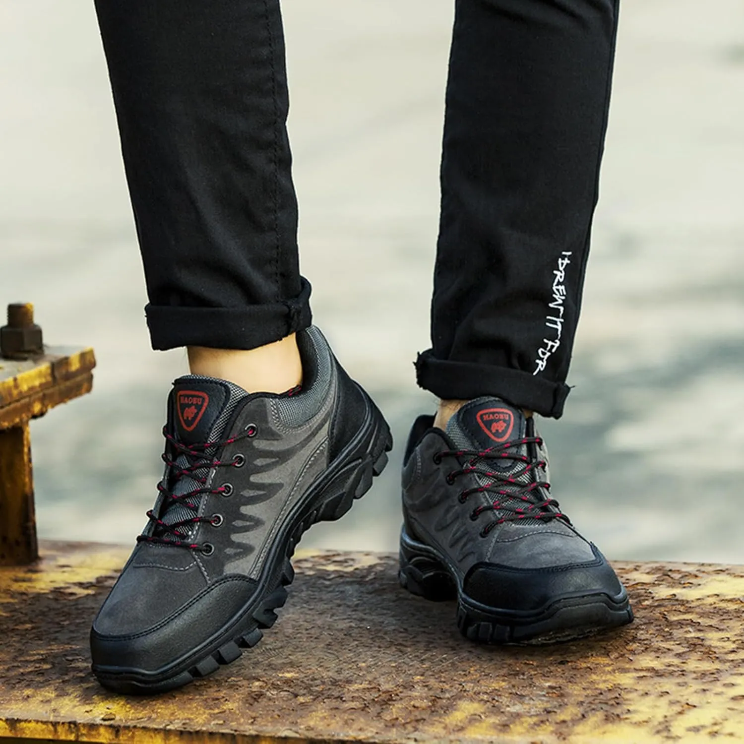 Mens Walking Shoes Outdoor Breathable Hiking Shoes Lightweight Camping Climbing Running Shoes