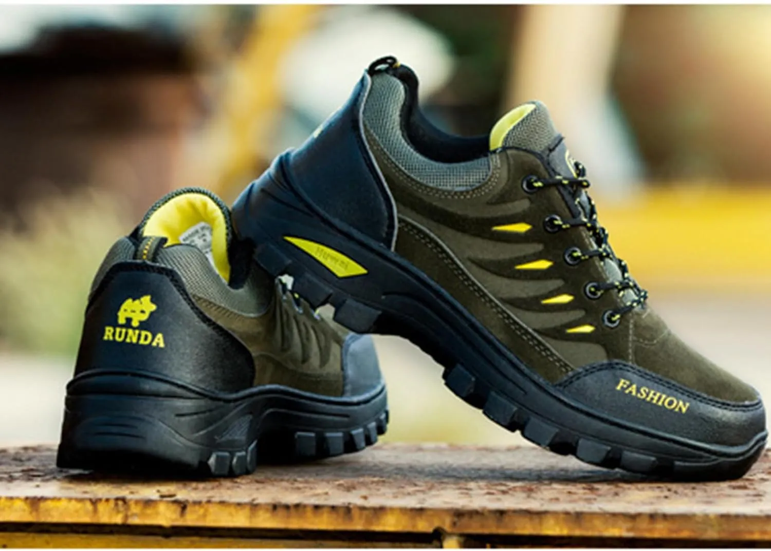 Mens Walking Shoes Outdoor Breathable Hiking Shoes Lightweight Camping Climbing Running Shoes