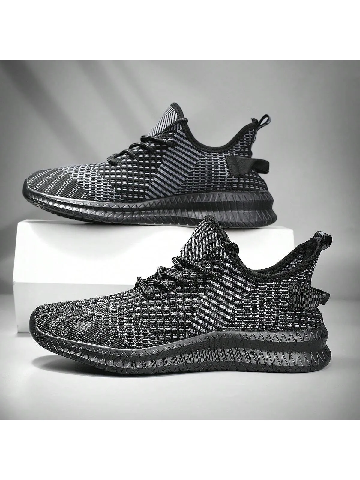 New Minimalist Fashion Breathable Comfortable Outdoor Casual Sports Shoes, Trendy Sneakers For Teenagers And Young Men