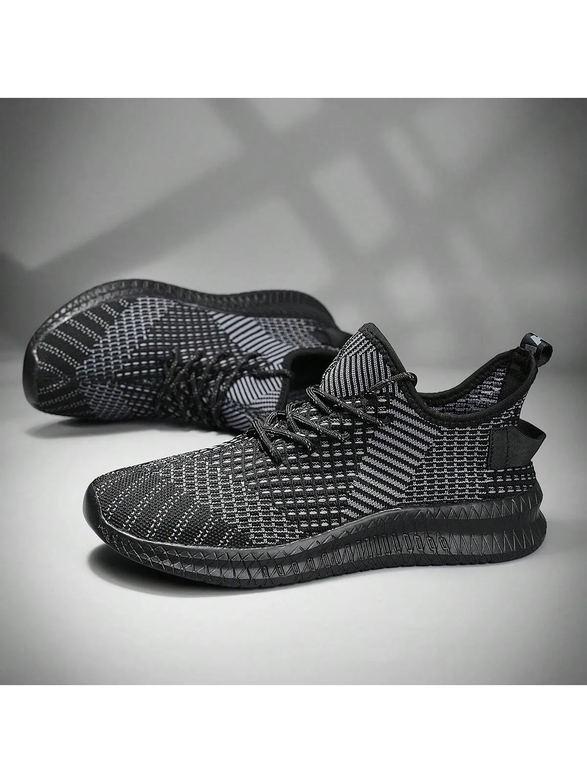 New Minimalist Fashion Breathable Comfortable Outdoor Casual Sports Shoes, Trendy Sneakers For Teenagers And Young Men