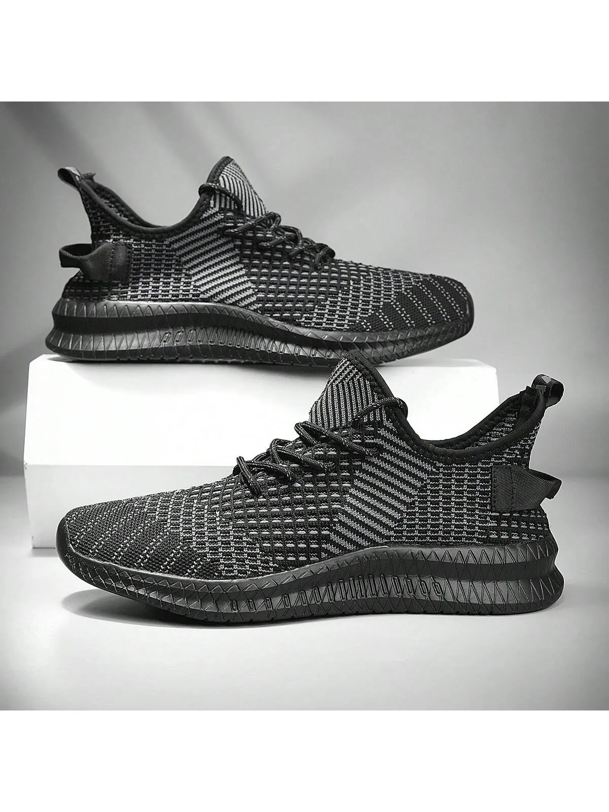 New Minimalist Fashion Breathable Comfortable Outdoor Casual Sports Shoes, Trendy Sneakers For Teenagers And Young Men