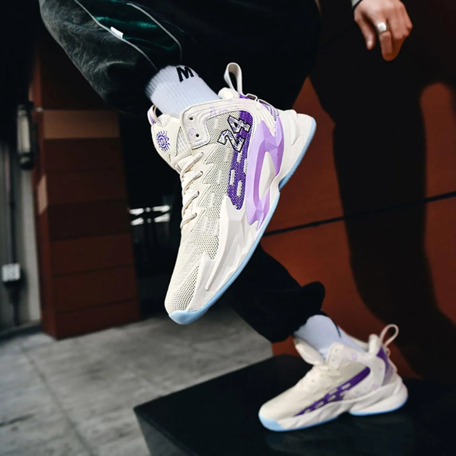 Non Slip Basketball Shoes
