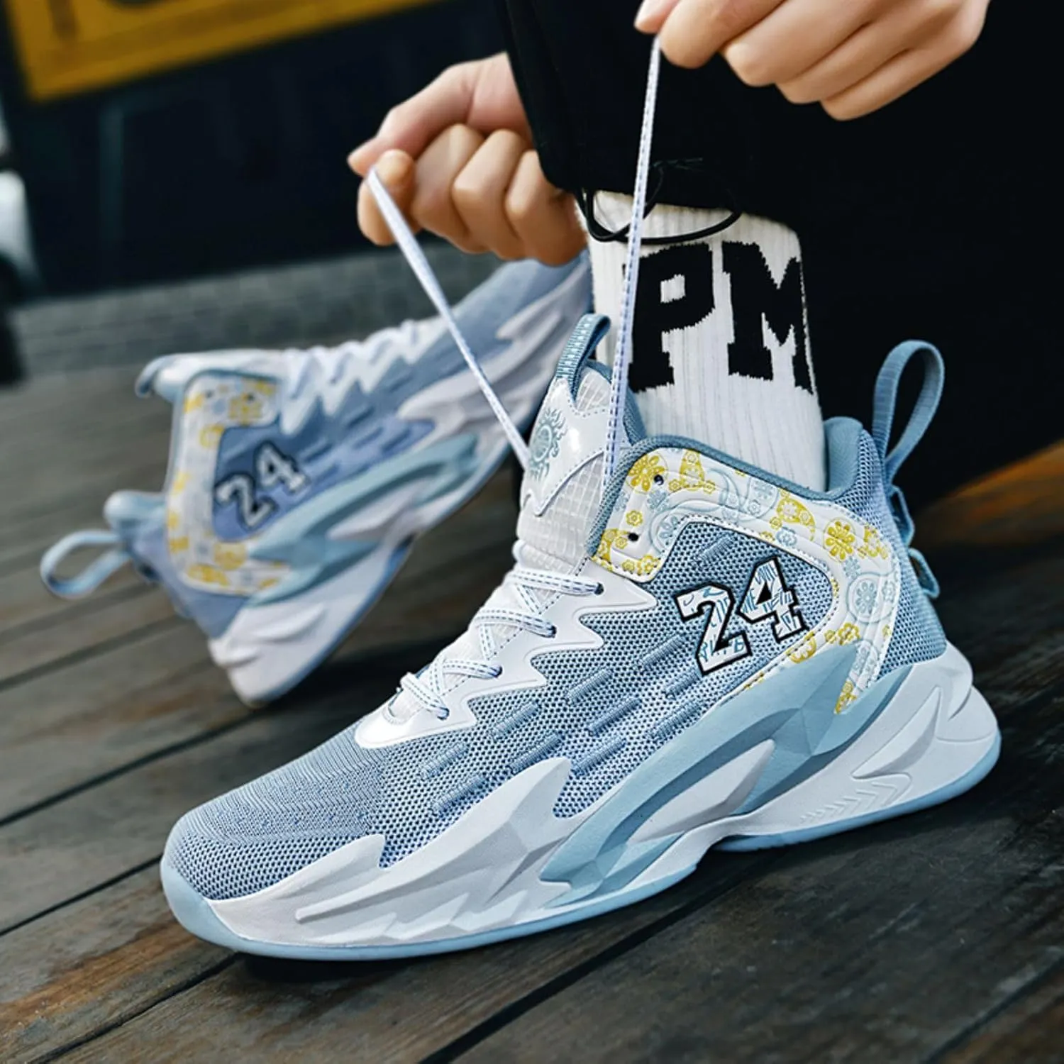 Non Slip Basketball Shoes