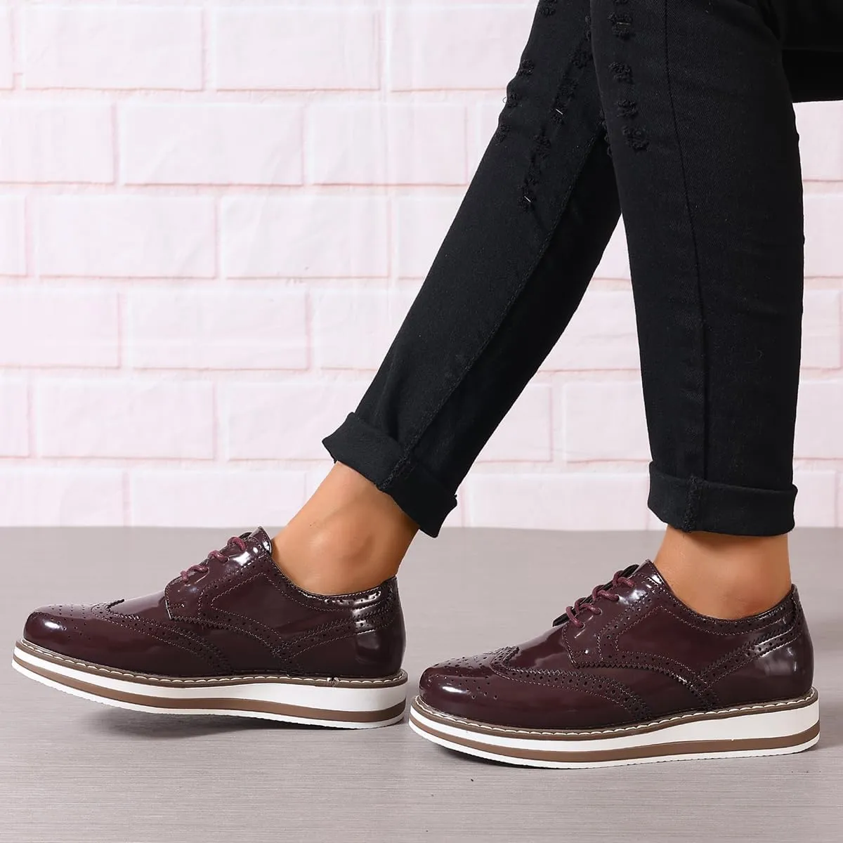 Oxford Shoes for Women Platform Lace Up Wingtips Brogues Round Toe Business Dress Shoes