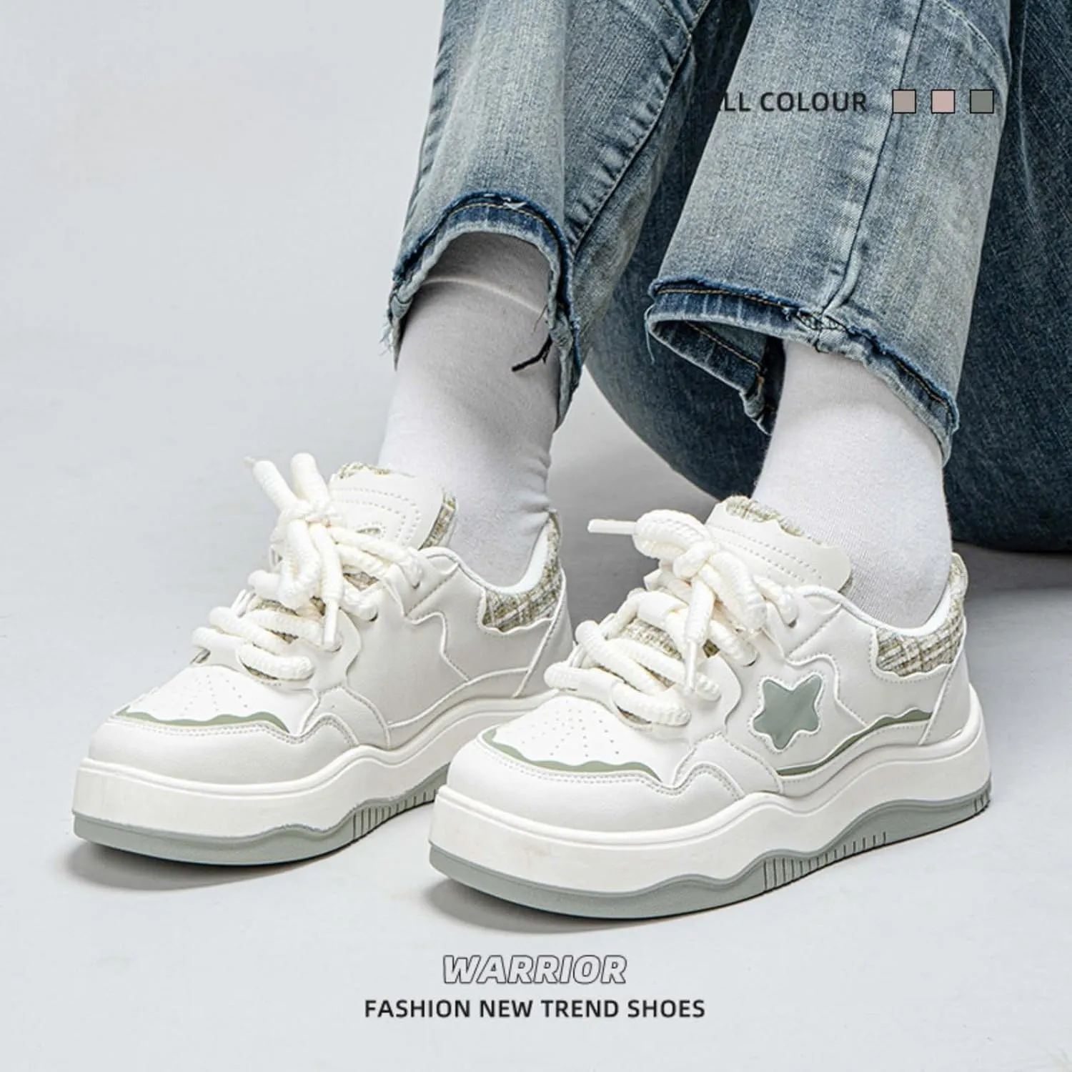 Soft PU Leather Star Sneakers Cute Trendy Casual Skate Shoes for Women Teens Lightweight Non-Slip Everyday Fashion