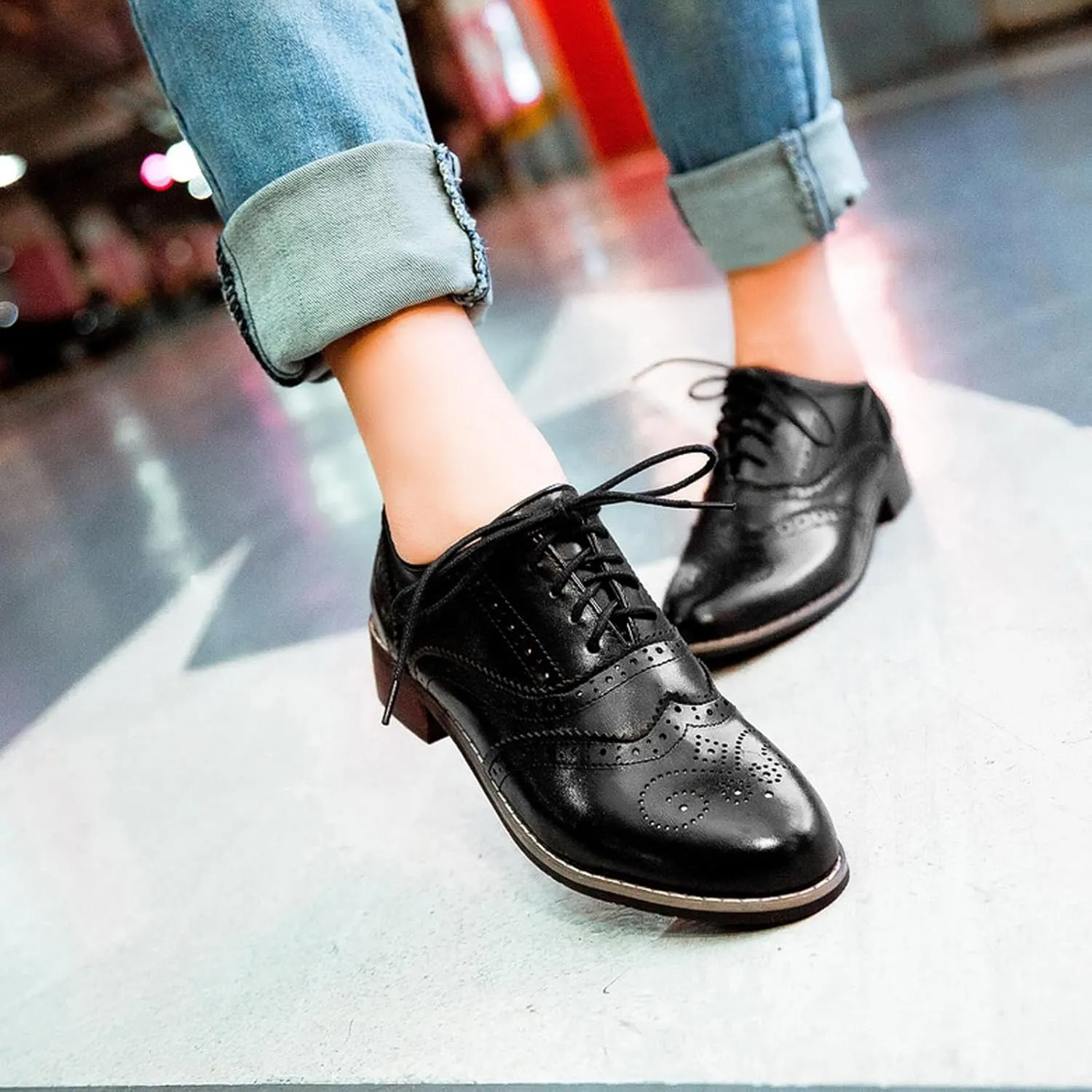 Women's Color Block Brogue Oxford Shoes Classic Business Lace Up Low Top Wingtip Derby Shoes Comfortable Non Slip Oxford Dress Shoes
