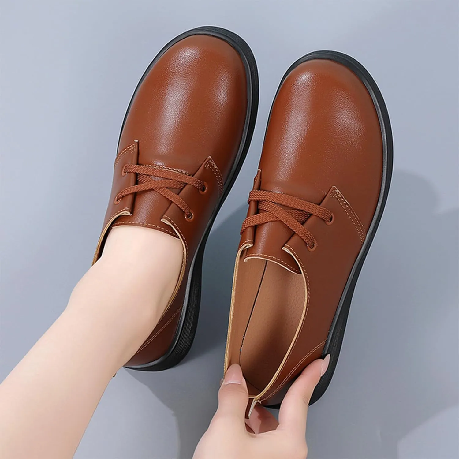 Women's Leather Casual Flat Oxford Shoes Comfort Round Toe Non Slip Breathable Lace Up Dress Shoes for Work Dating Shopping